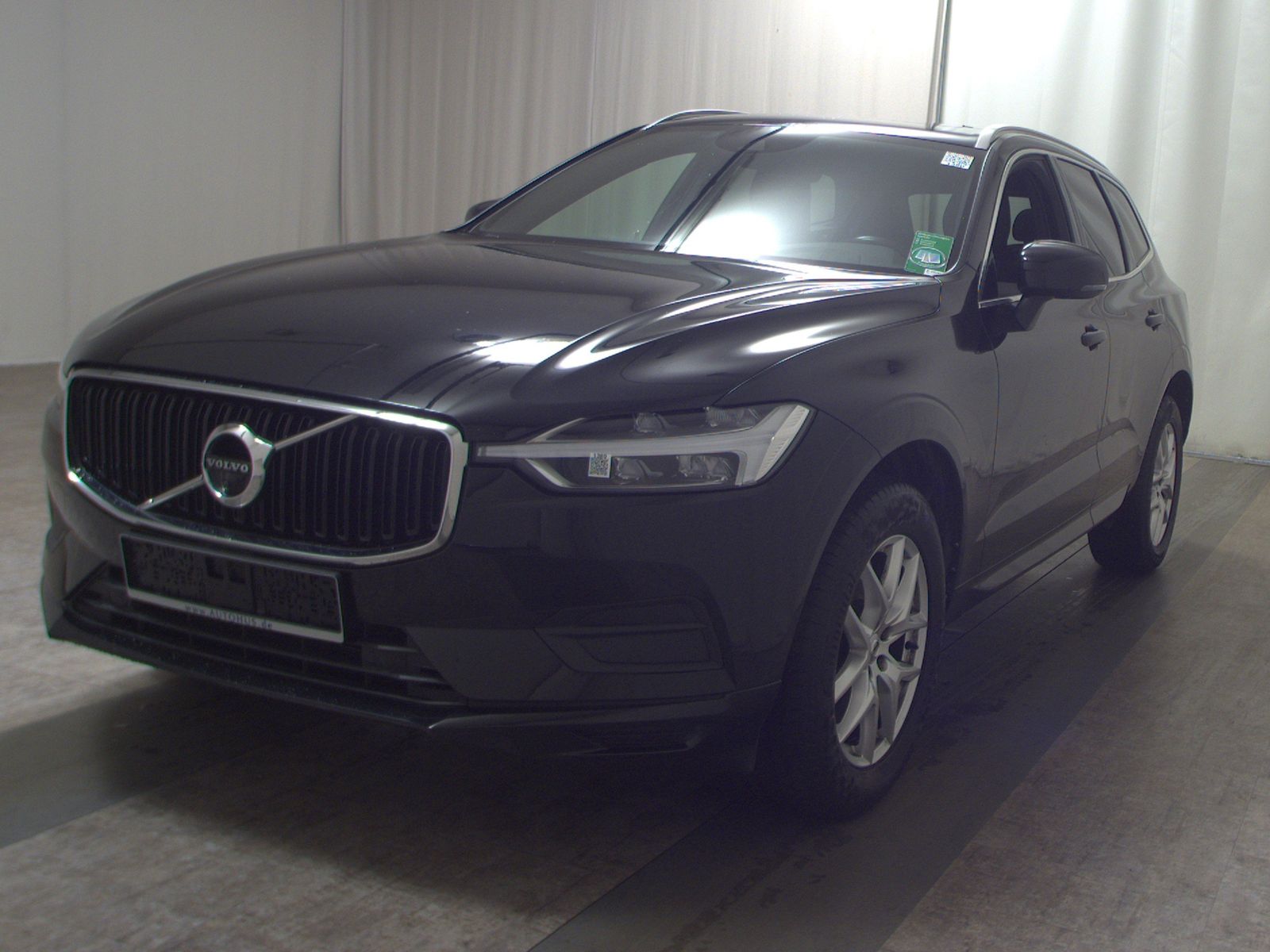 Volvo XC60 B4 D AWD Momentum Pro Navi LED T-Leder AHK