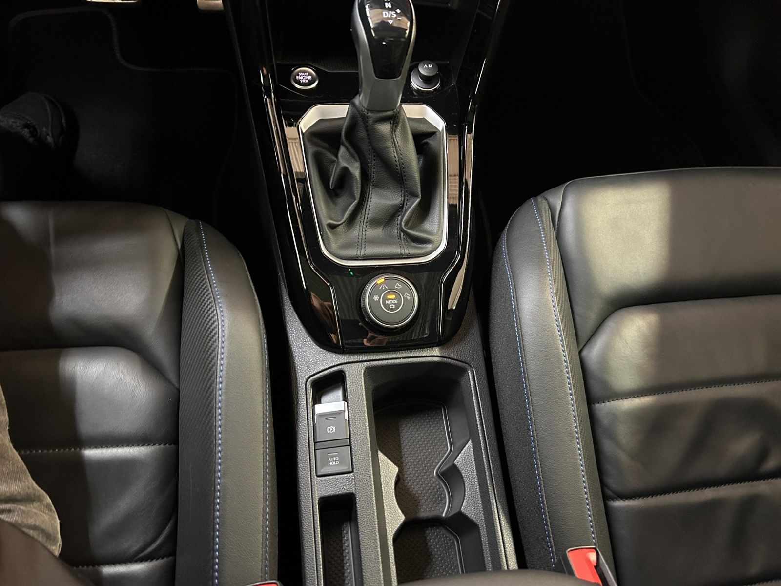 Volkswagen T-Roc R 4M DSG - Samsaru's Car Outlet