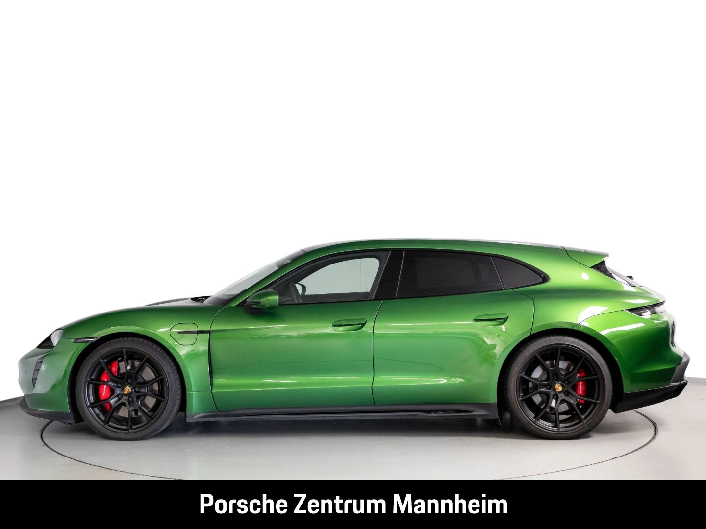 Porsche Taycan GTS Sport Turismo Pano InnoDrive Surround