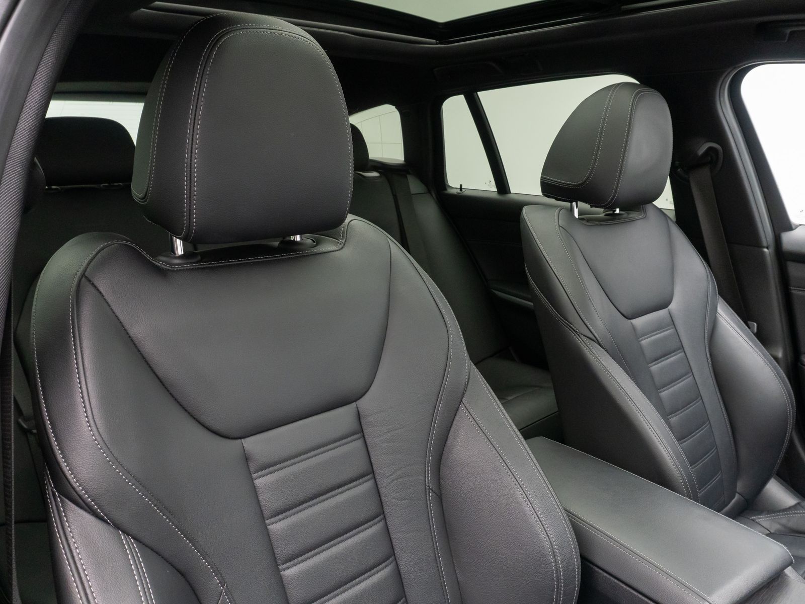 BMW 320e xD Sport Line - Samsaru's Car Outlet