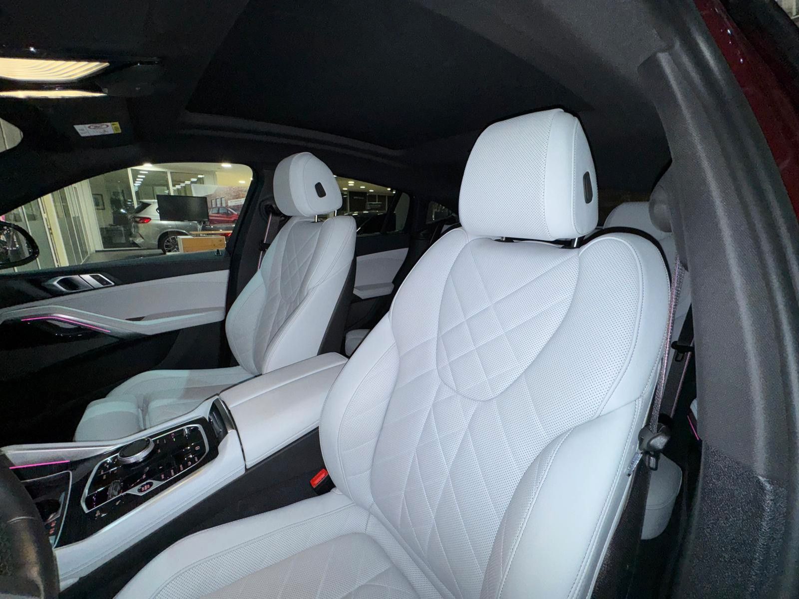 BMW X6 xDrive 40d M Sport Pro 22" Pano AHK ACC+