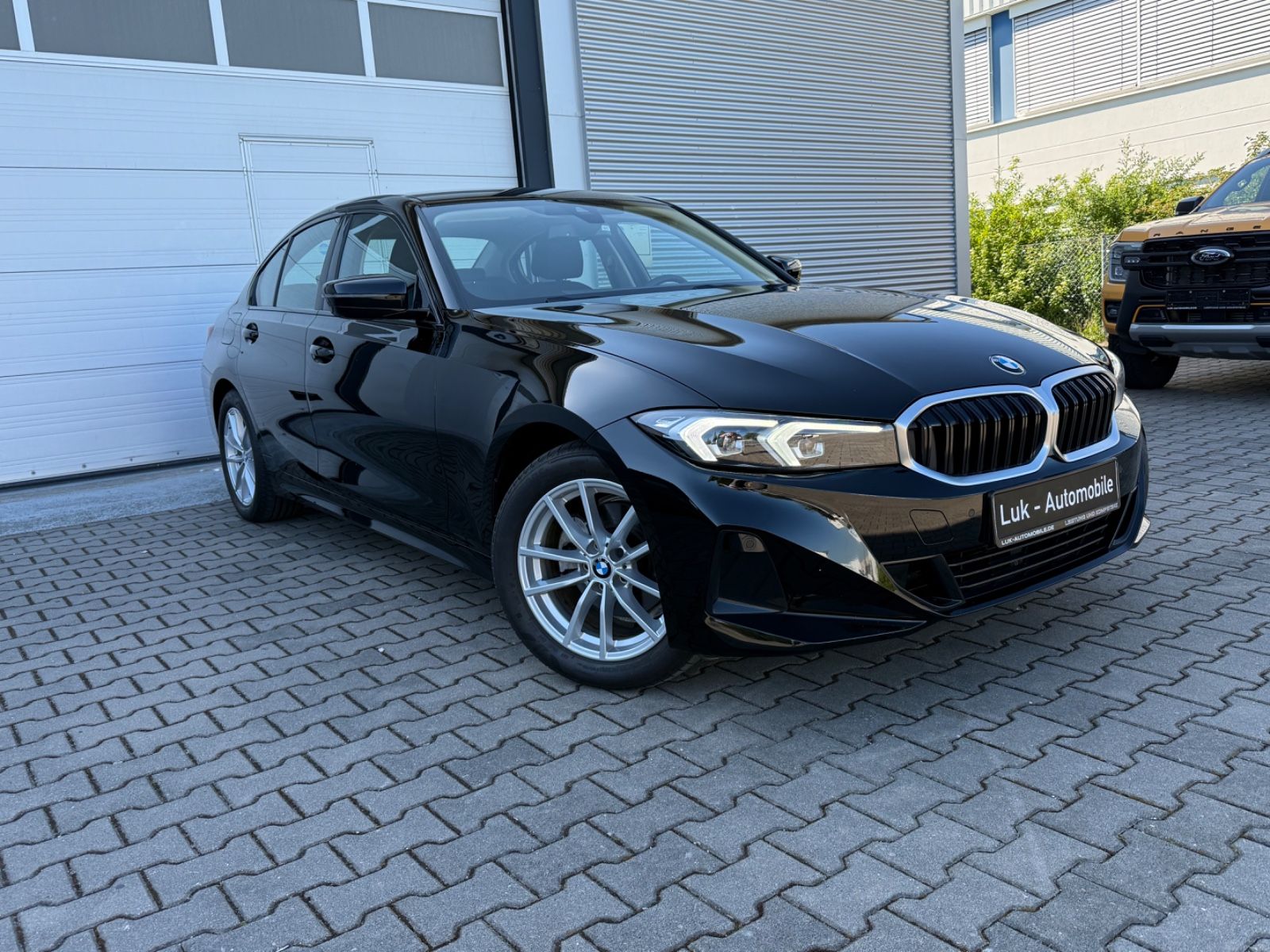BMW 320d - Samsaru's Car Outlet