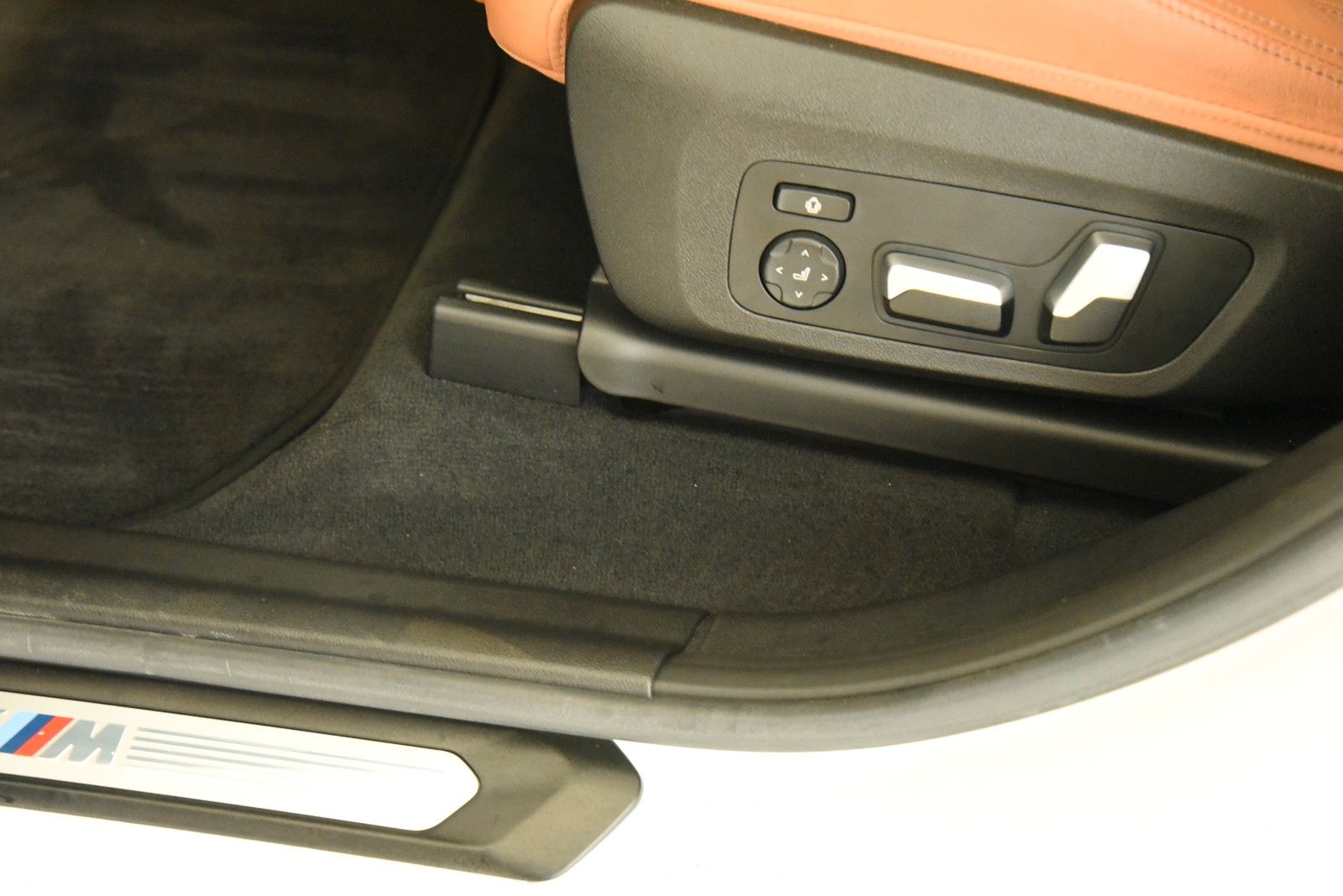 BMW X4 xDrive30d M Sport HUD HiFi LED DriveAss Alarm