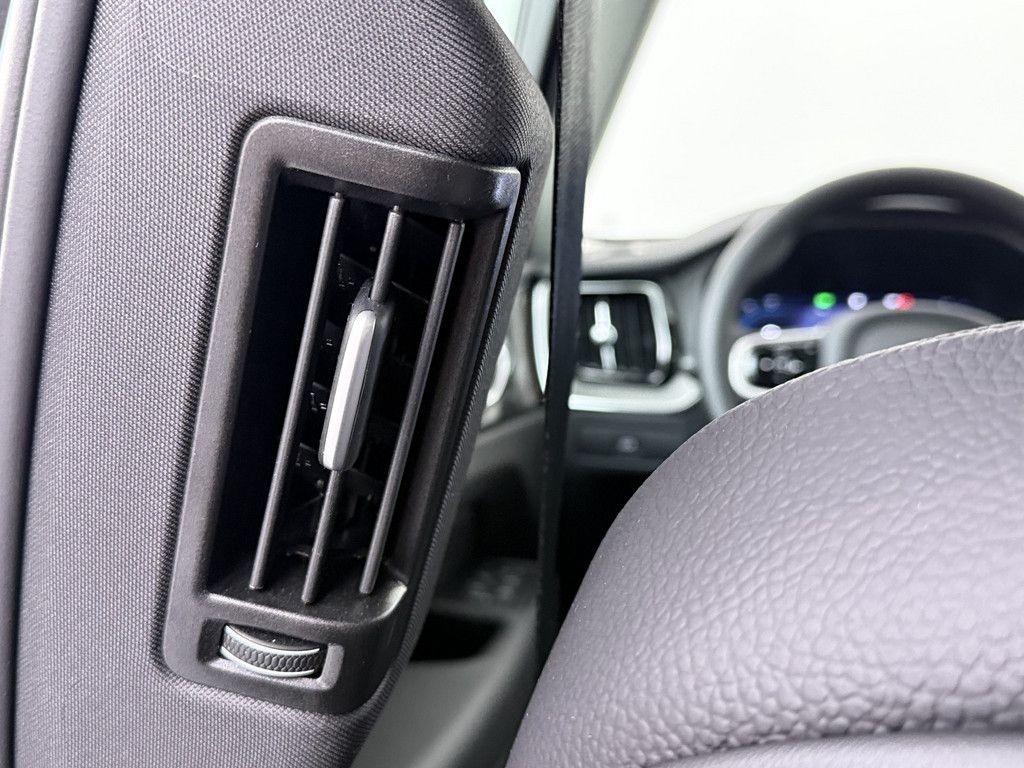 Volvo XC60 B5 AWD Plus Dark *Ganzjahres*ACC*BLIS*Voll-