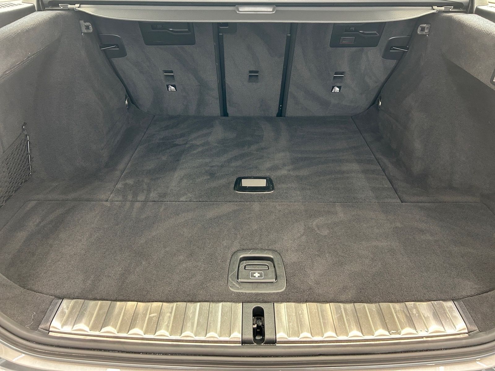 BMW 320d LiveCockpitProf - Samsaru's Car Outlet