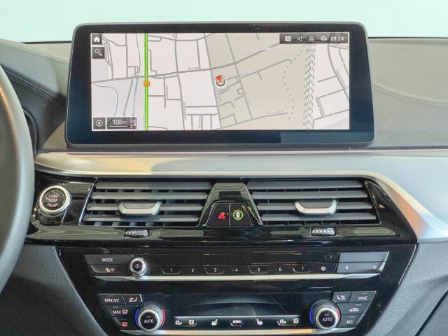 BMW 520 d xDrive Touring Luxury Line HUD+AHK+Memory