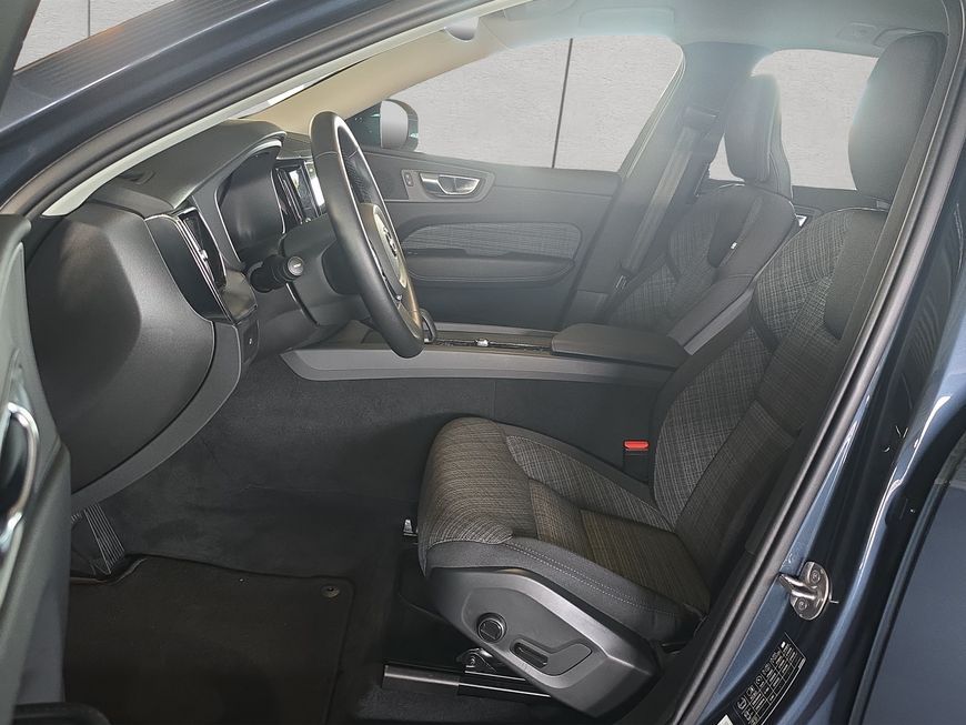 Volvo XC60 B5 B AWD Core