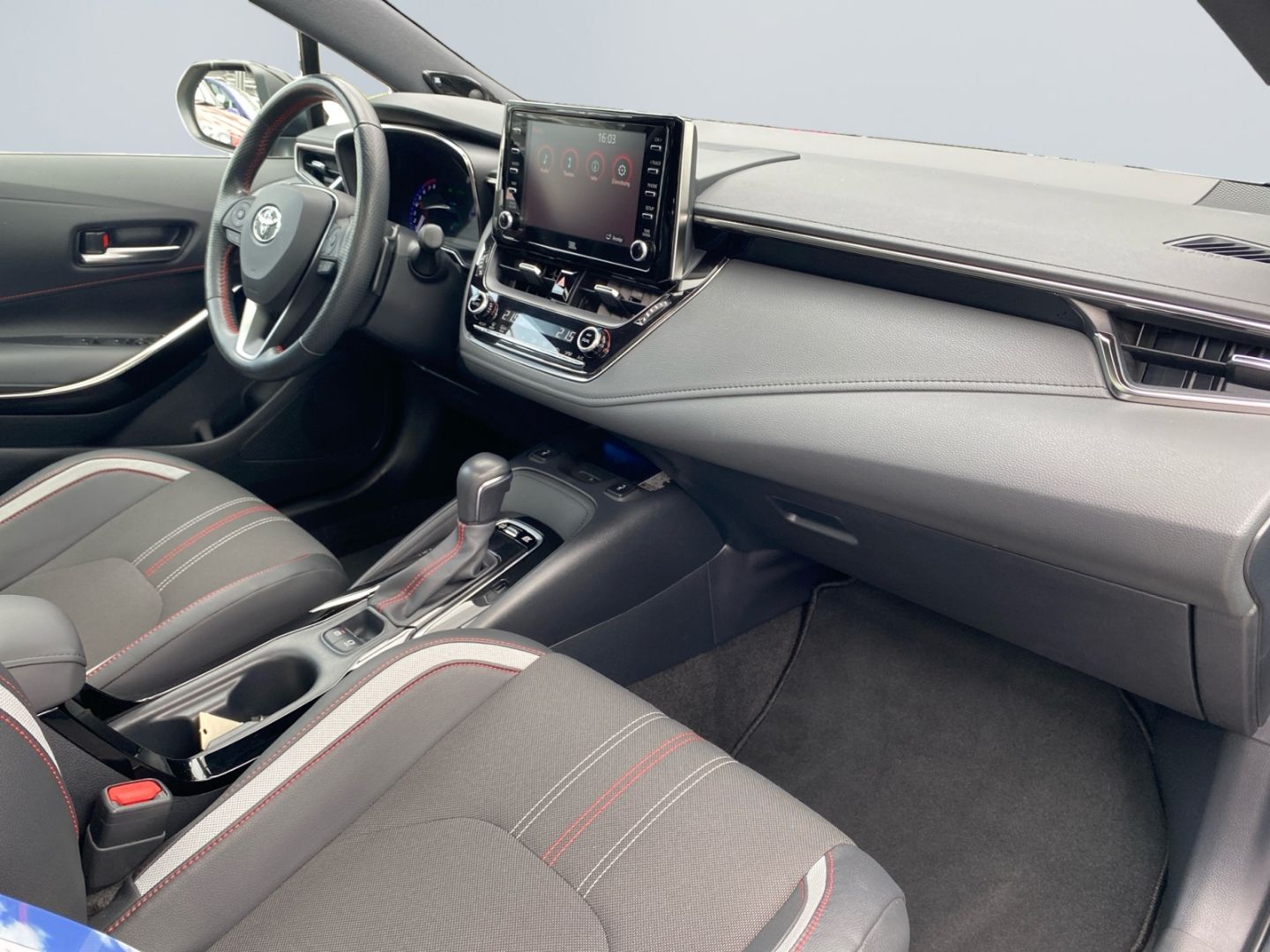 Toyota Corolla 2.0 Hybrid TS GR Sport - Samsaru's Car Outlet