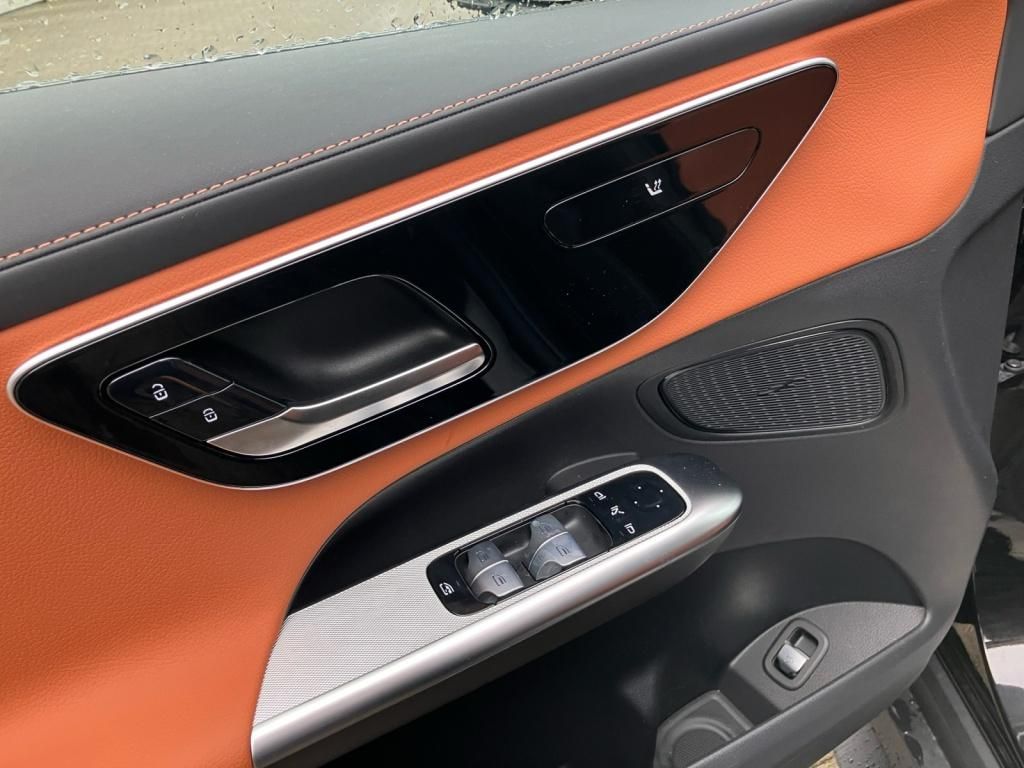 Mercedes-Benz GLC 300 de 4M AMG - Samsaru's Car Outlet