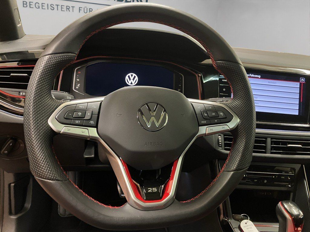 Volkswagen Polo GTI 2.0 TSI DSG Edition 25 Pano Matrix DCC