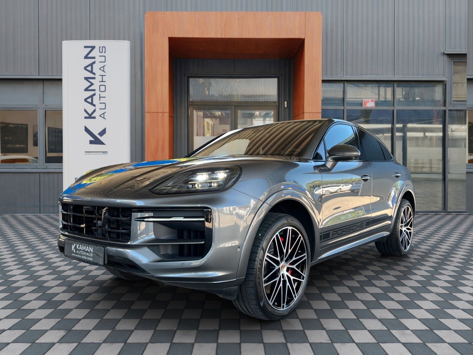 Porsche Cayenne S E-Hyb Coupe Sport Design 22"Alu Massag
