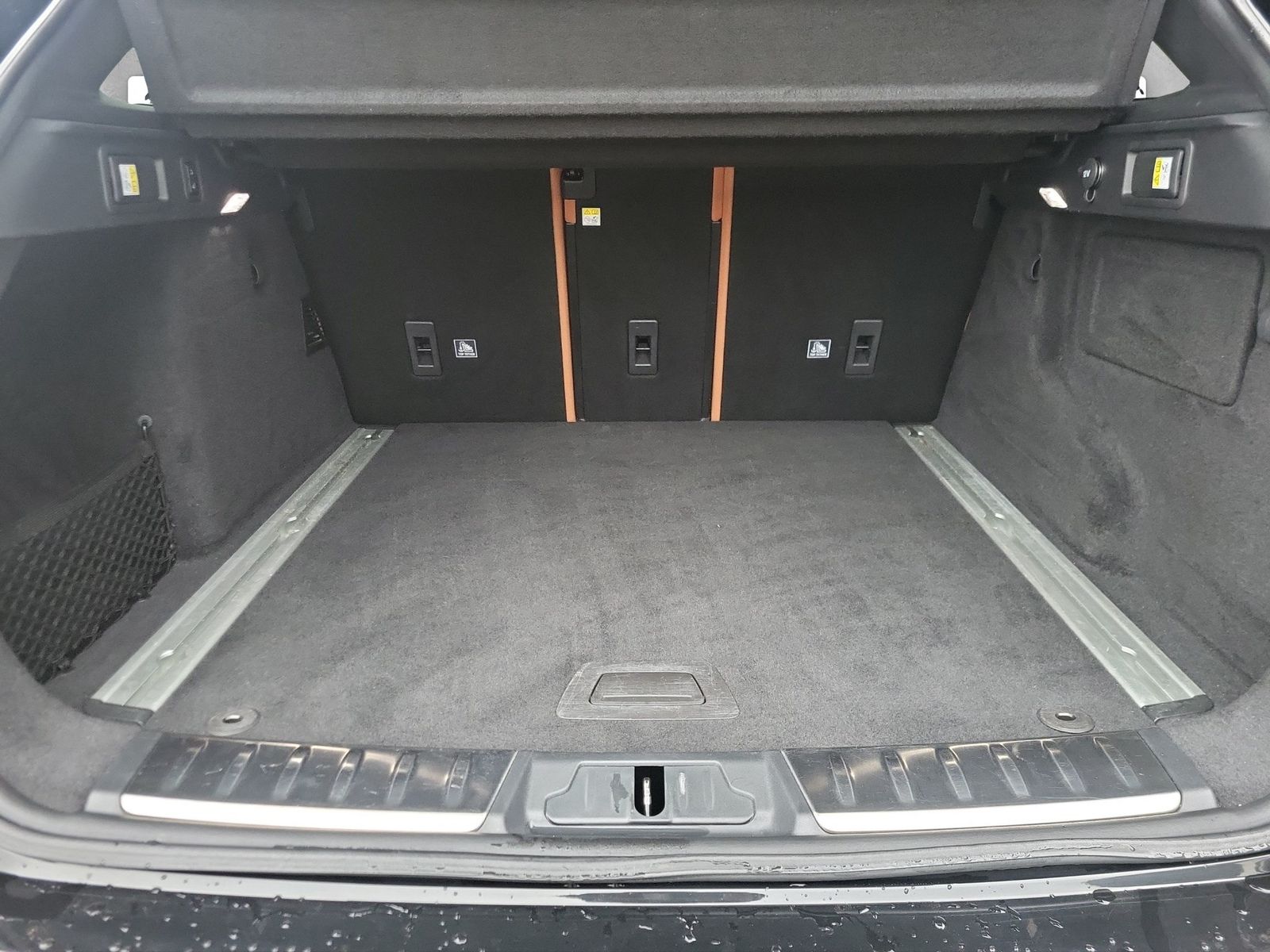Jaguar F-Pace SVR 4WD Head-Up DAB LED WLAN RFK AHK PDC