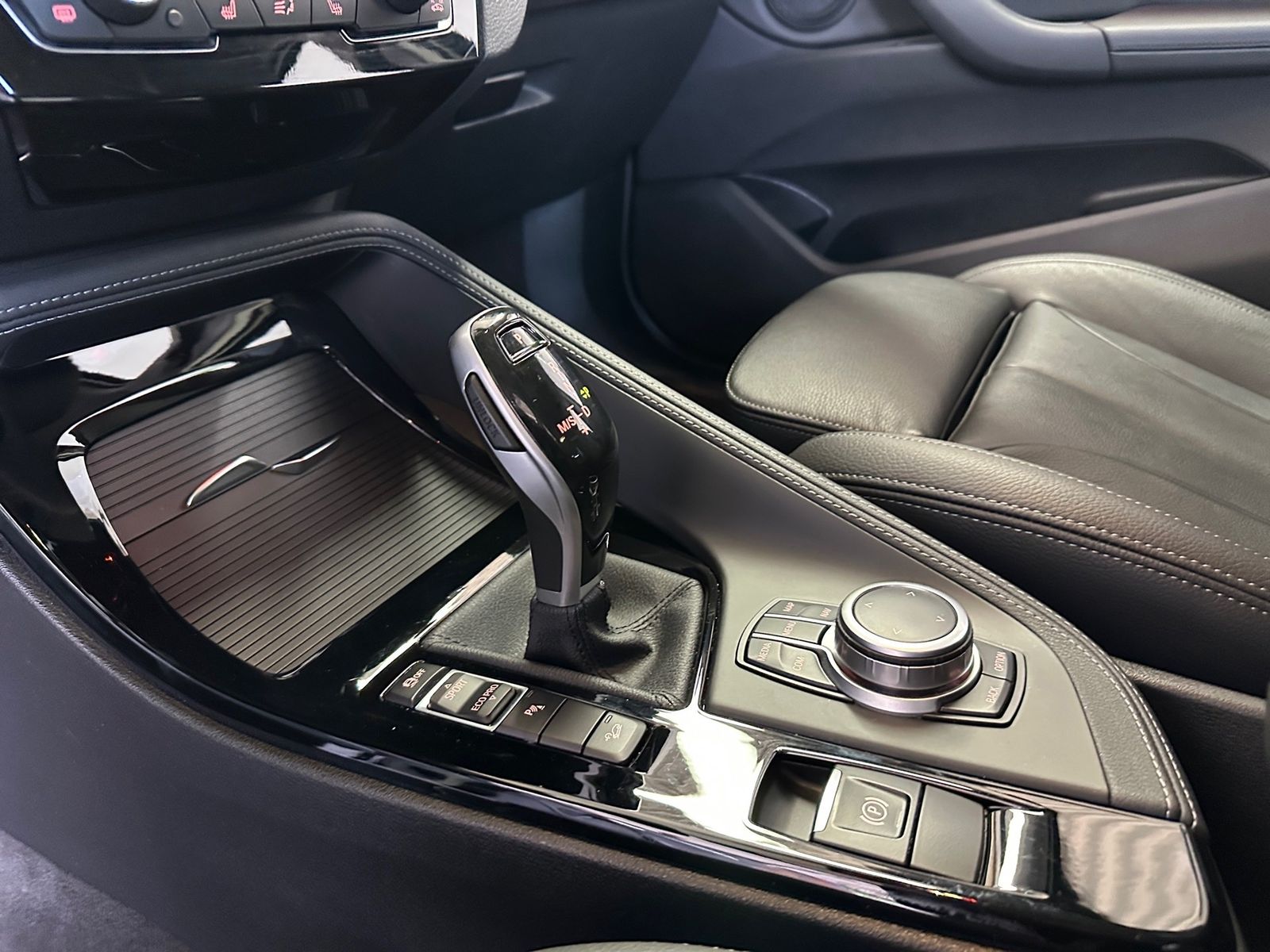 BMW X1 xDrive25d - Samsaru's Car Outlet