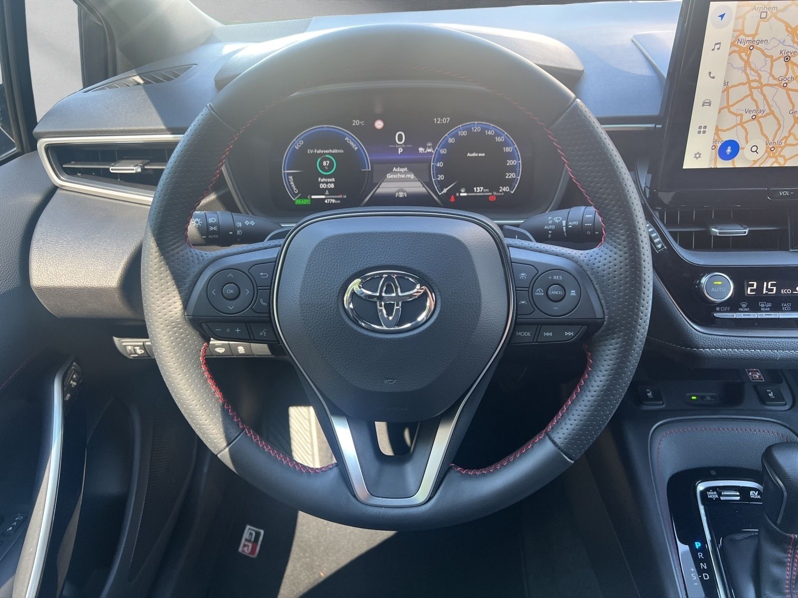 Toyota Corolla 2.0 Hybrid GR Sport 1HD+NAVI+CARPLAY+PDC