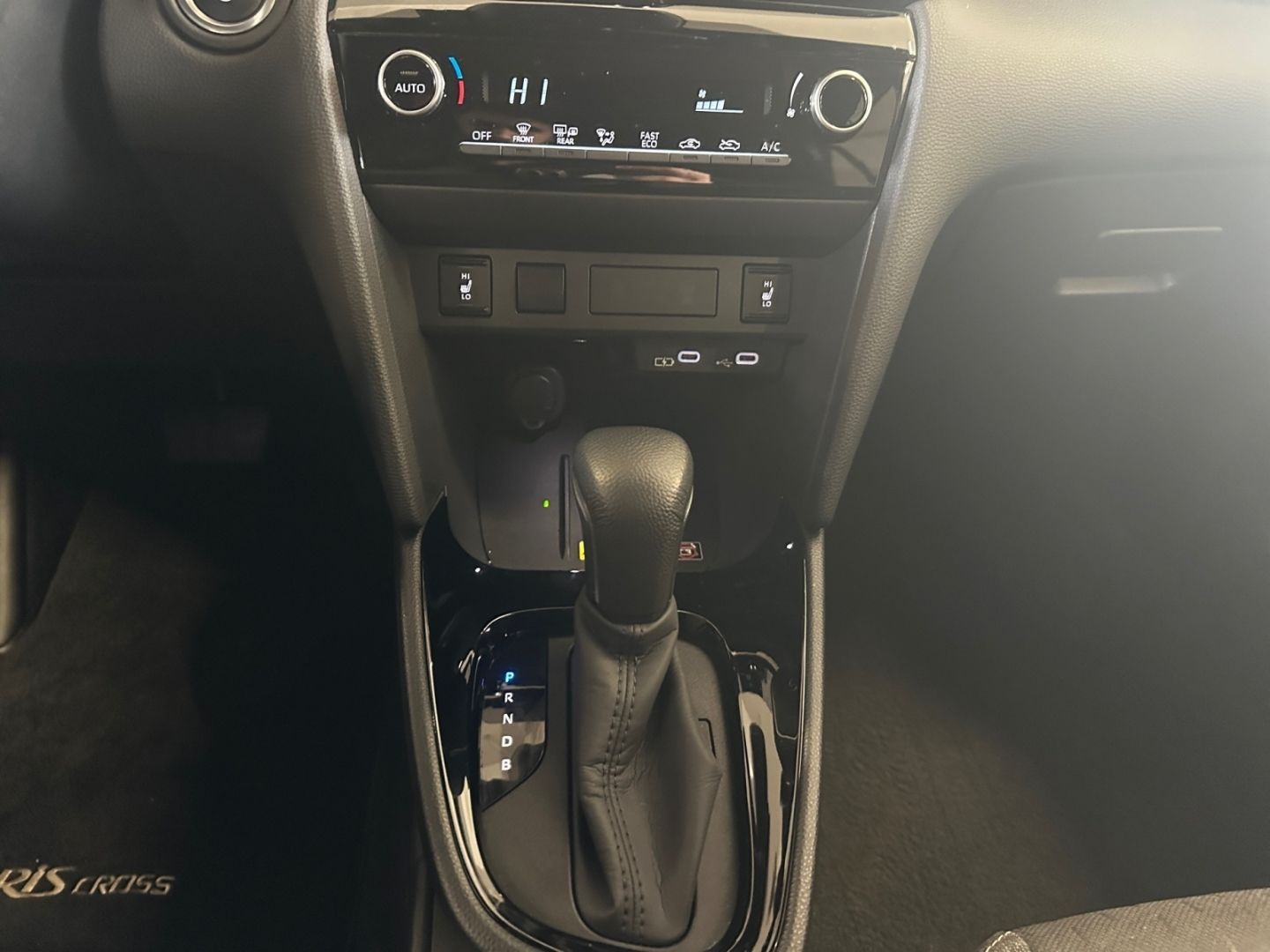 Toyota Yaris Cross Hybrid 1.5 Team Deutschland *CarPlay