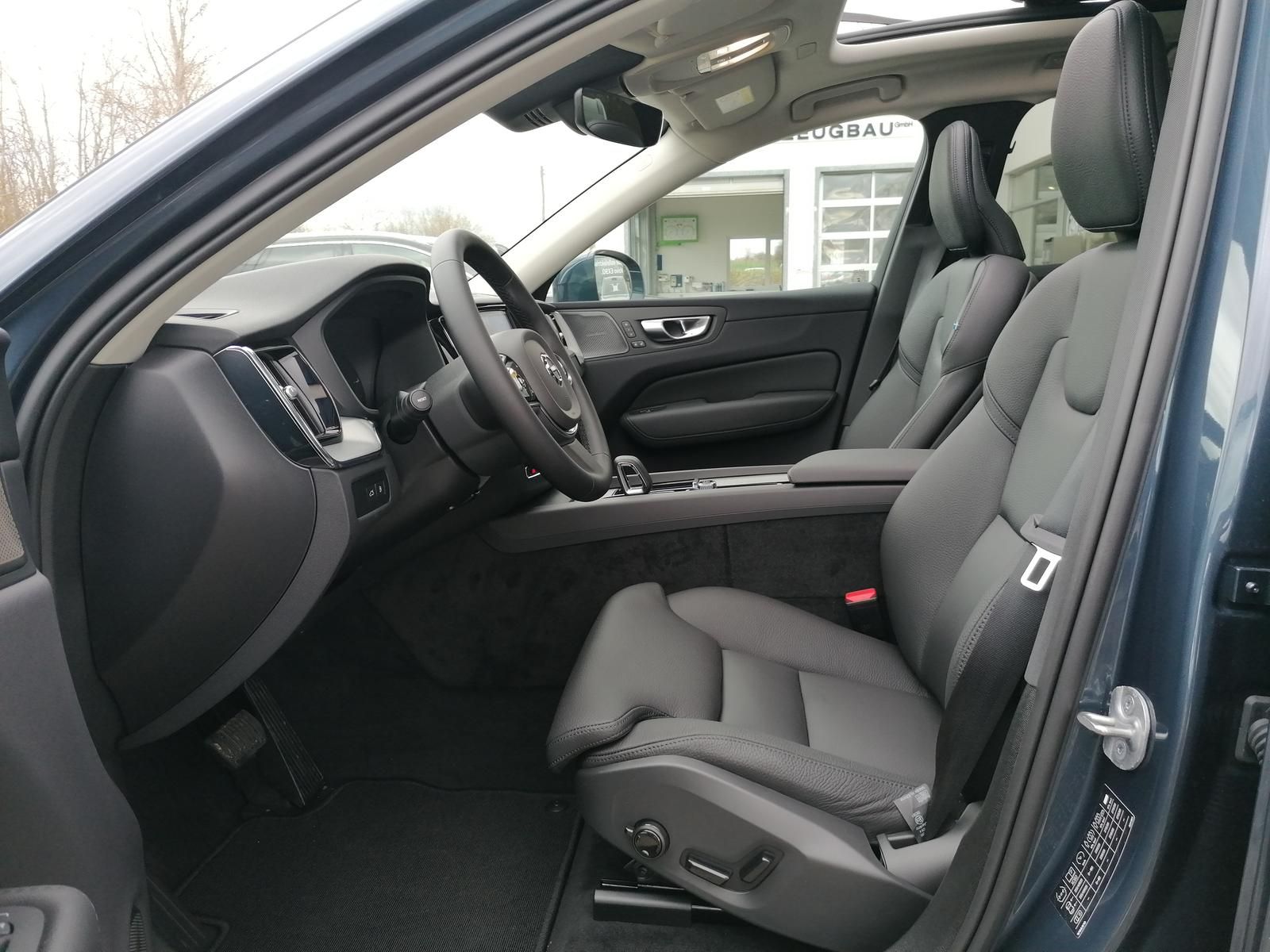 Volvo XC60 T6 AWD Recharge Plus Bright 0,5% 360° LED