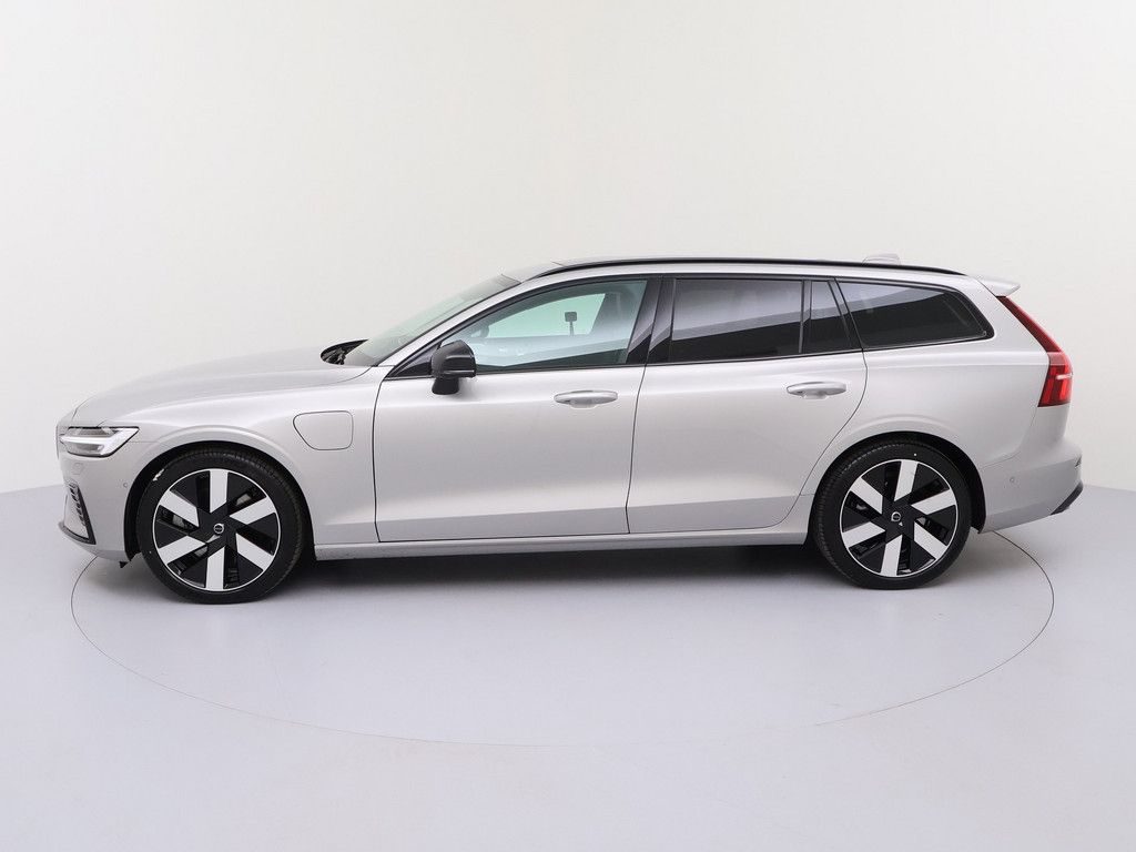 Volvo V60 T8 Ultra Dark Recharge Plug-In Hybrid AWD