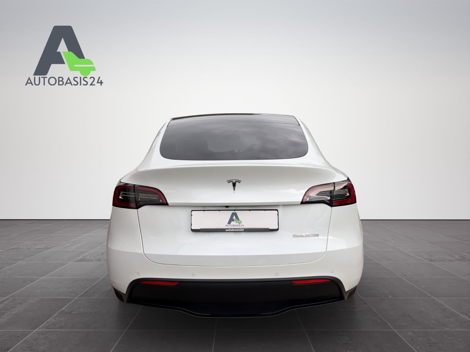 Tesla Model Y Performance Dual AWD *Gigafactory Berlin