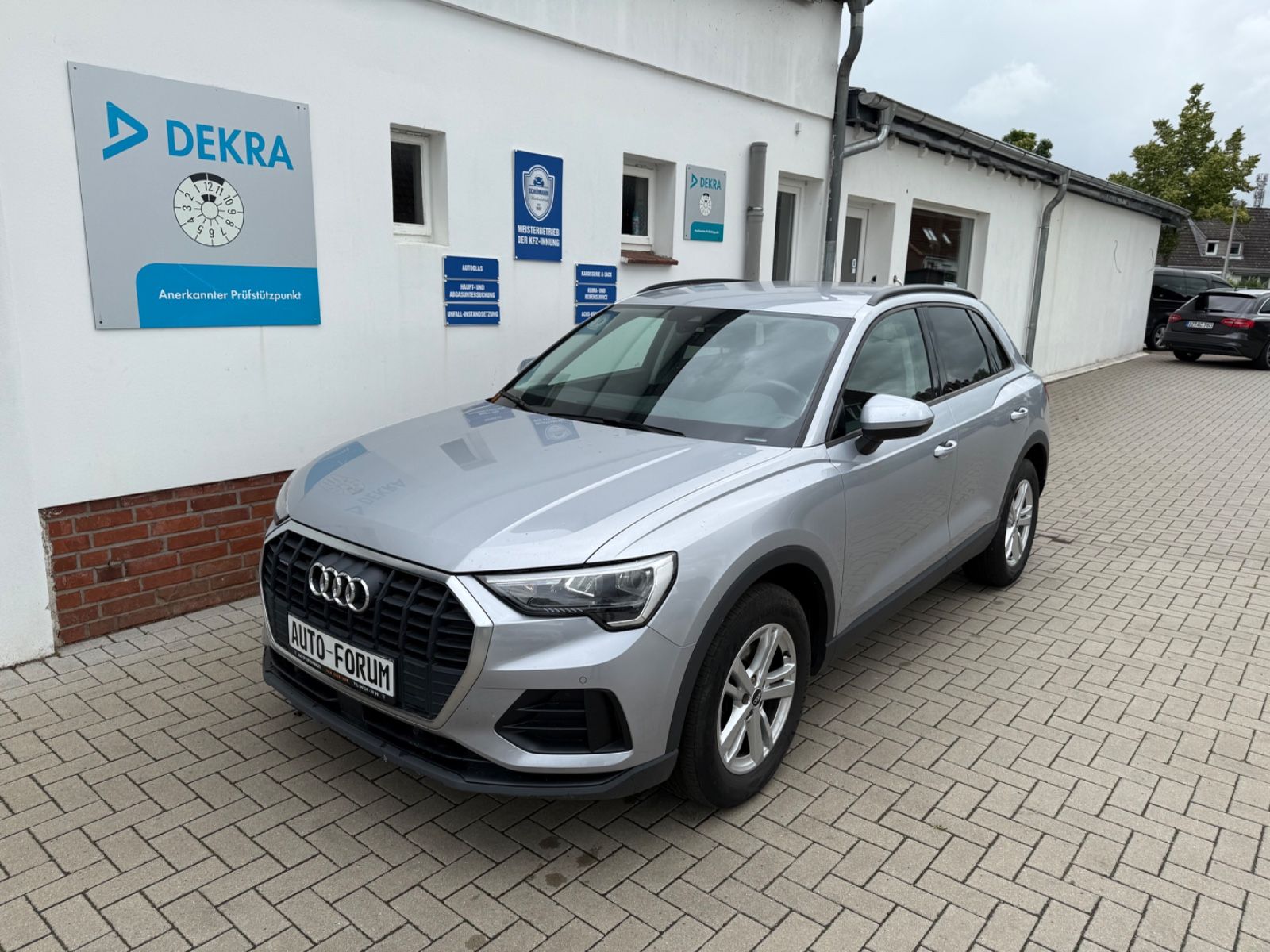 Audi Q3 35 TDI quattro - Samsaru's Car Outlet