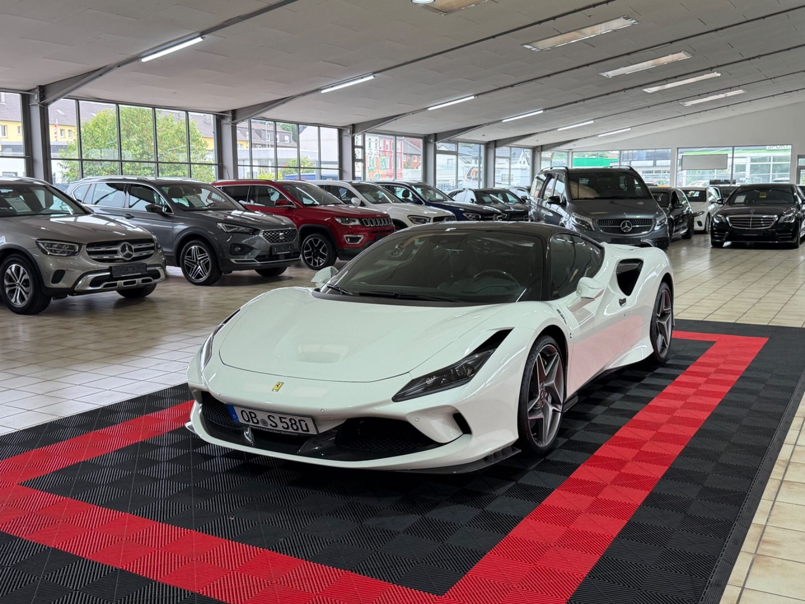 Ferrari F8 Carbon Paket/JBL/Lift