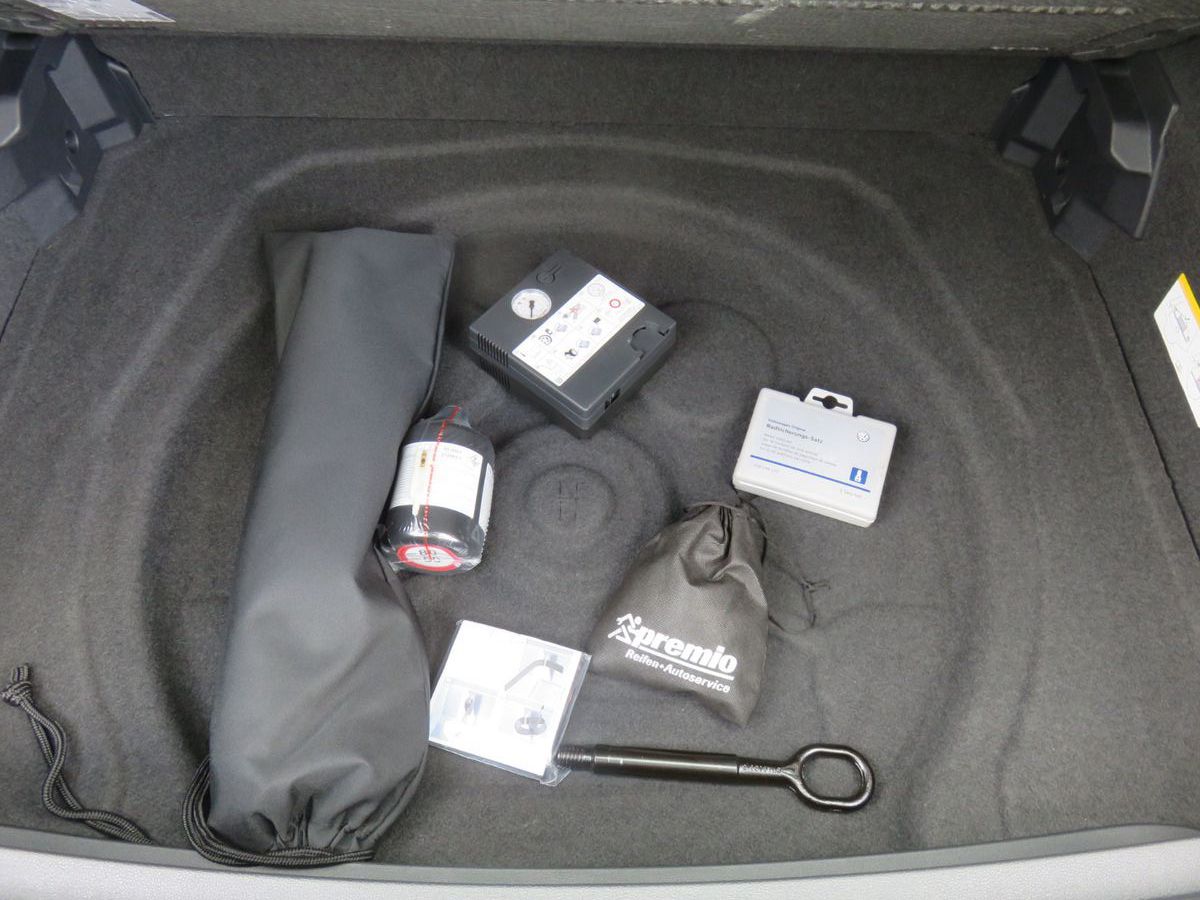 Volkswagen Tiguan 2.0 TDI DSG Life - Samsaru's Car Outlet