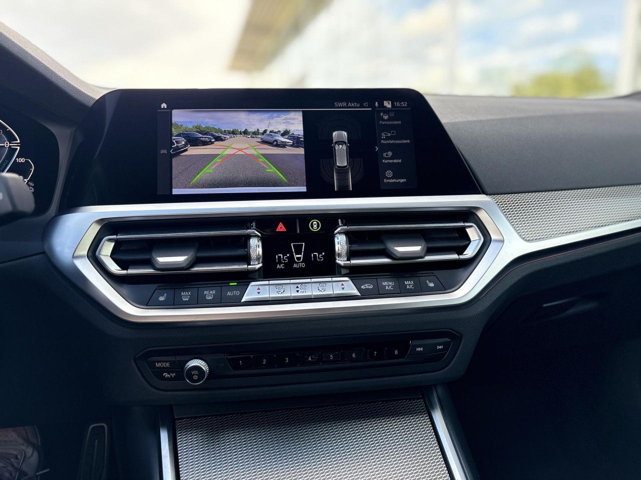 BMW 330e T. M Sport - Samsaru's Car Outlet