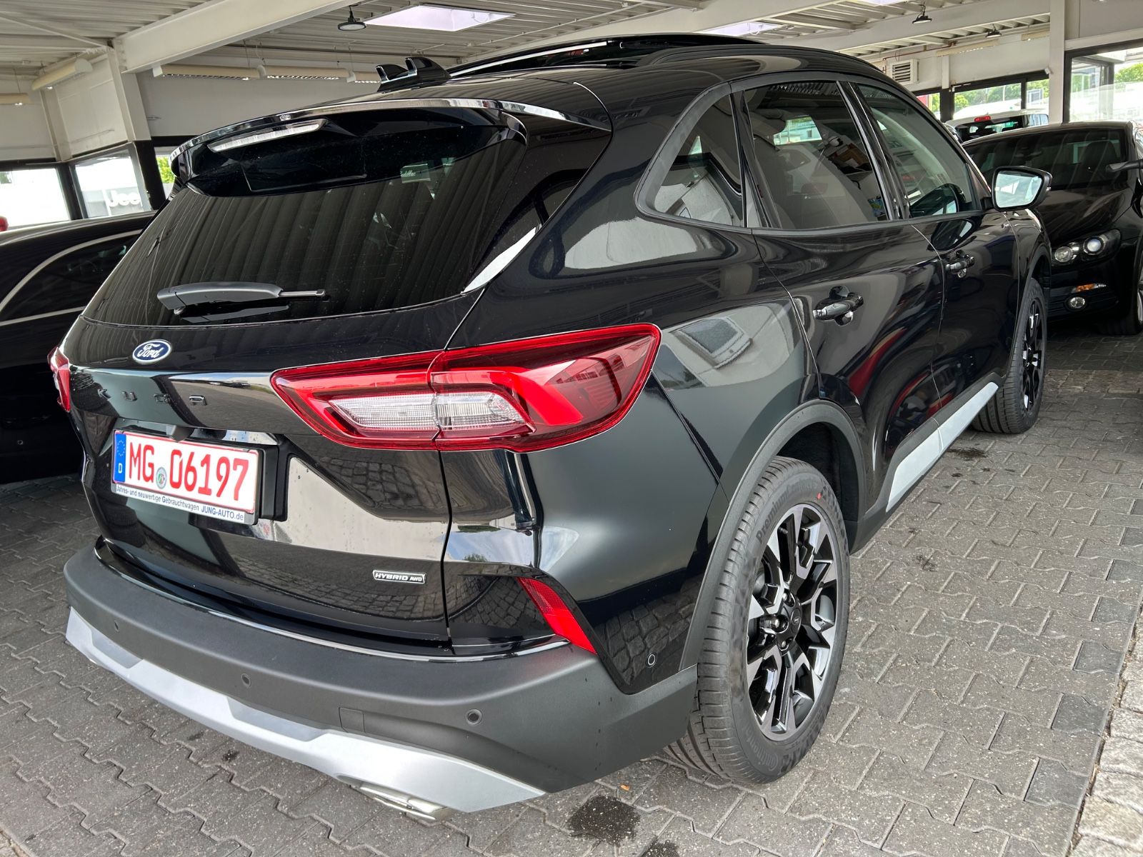 Ford Kuga Hybrid Active X AWD - Samsaru's Car Outlet