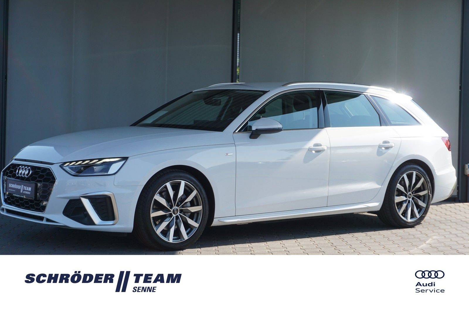 Audi A4 Avant 40 TFSI S tronic S line - Samsaru's Car Outlet