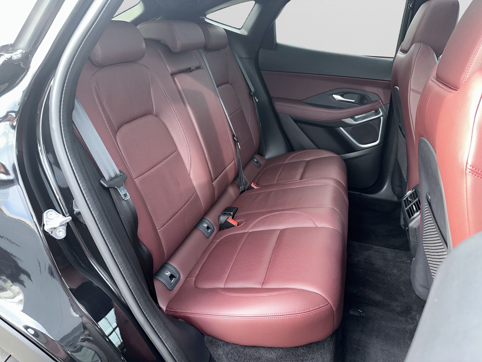 Jaguar E-Pace P300 Sport AWD|Meridian|Pano|Alcantara