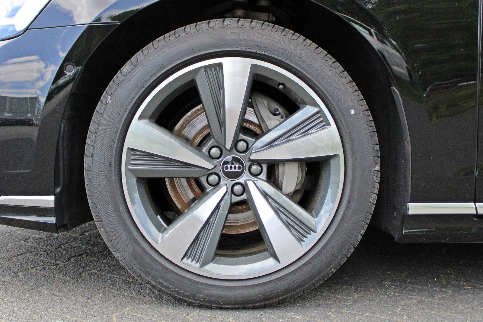 Audi A8 50TDI qu - Samsaru's Car Outlet
