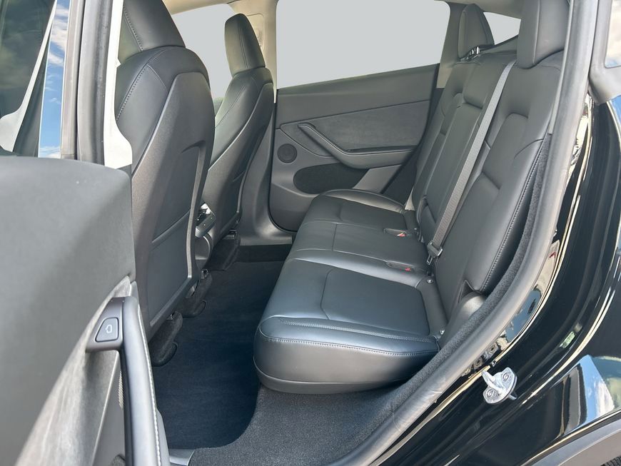 Tesla Model Y Performance Dual Motor AWD