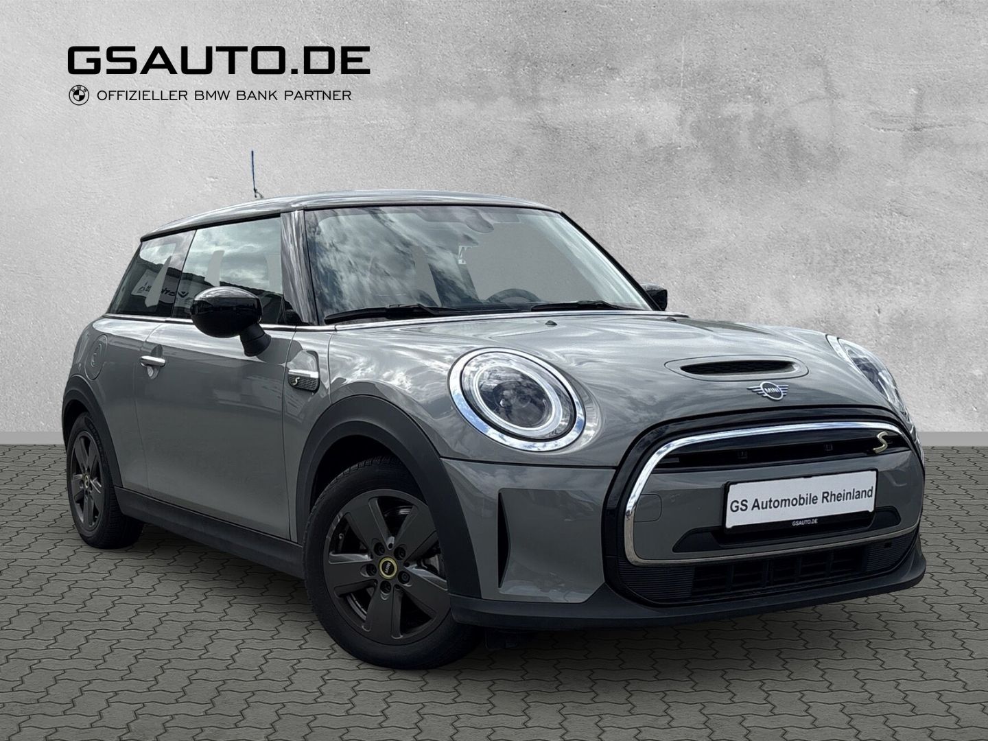 MINI Cooper SE Essential Trim - Samsaru's Car Outlet