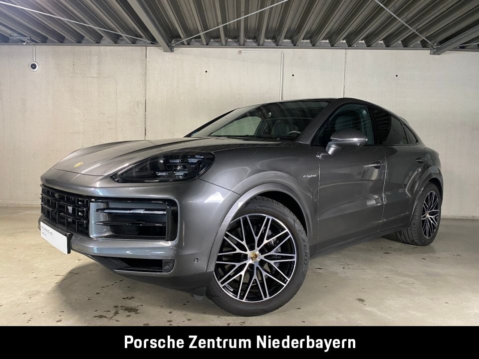 Porsche Cayenne E-Hybrid Coupe | Abstandsregeltempostat