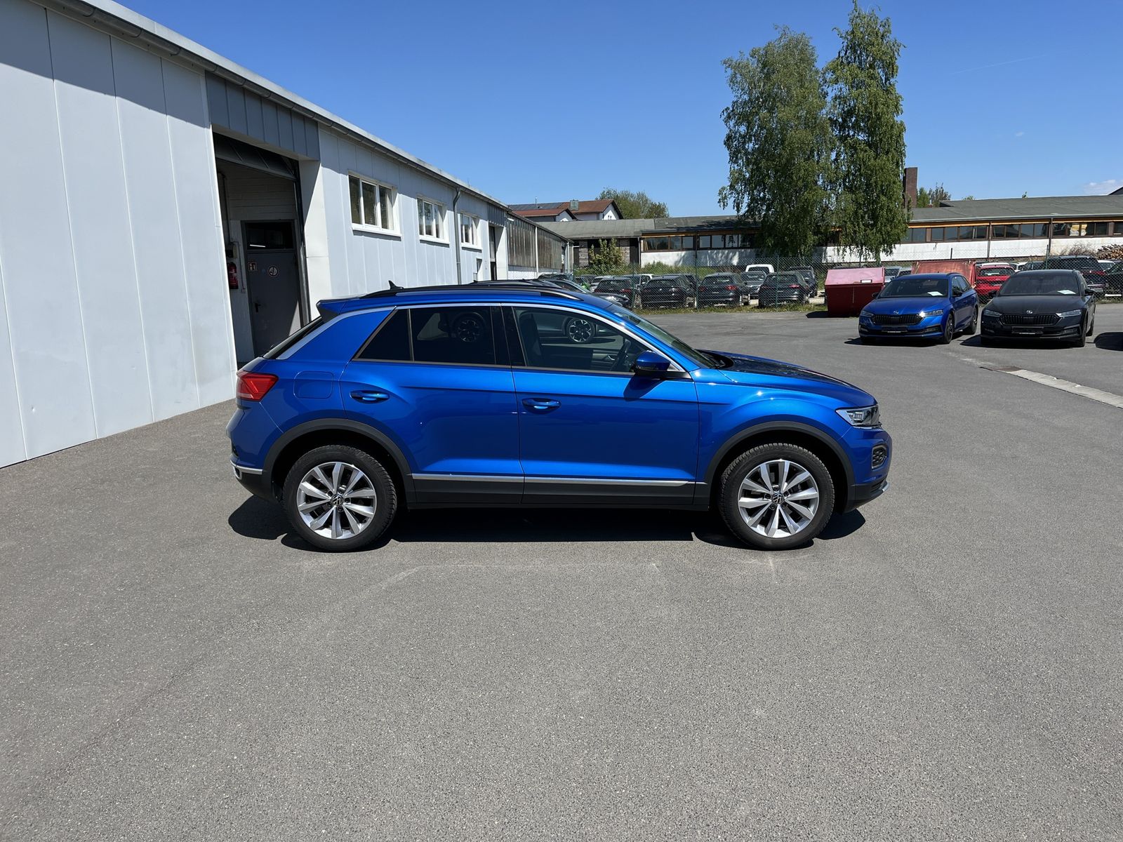 Volkswagen T-Roc 1.5 TSI DSG Style - Samsaru's Car Outlet