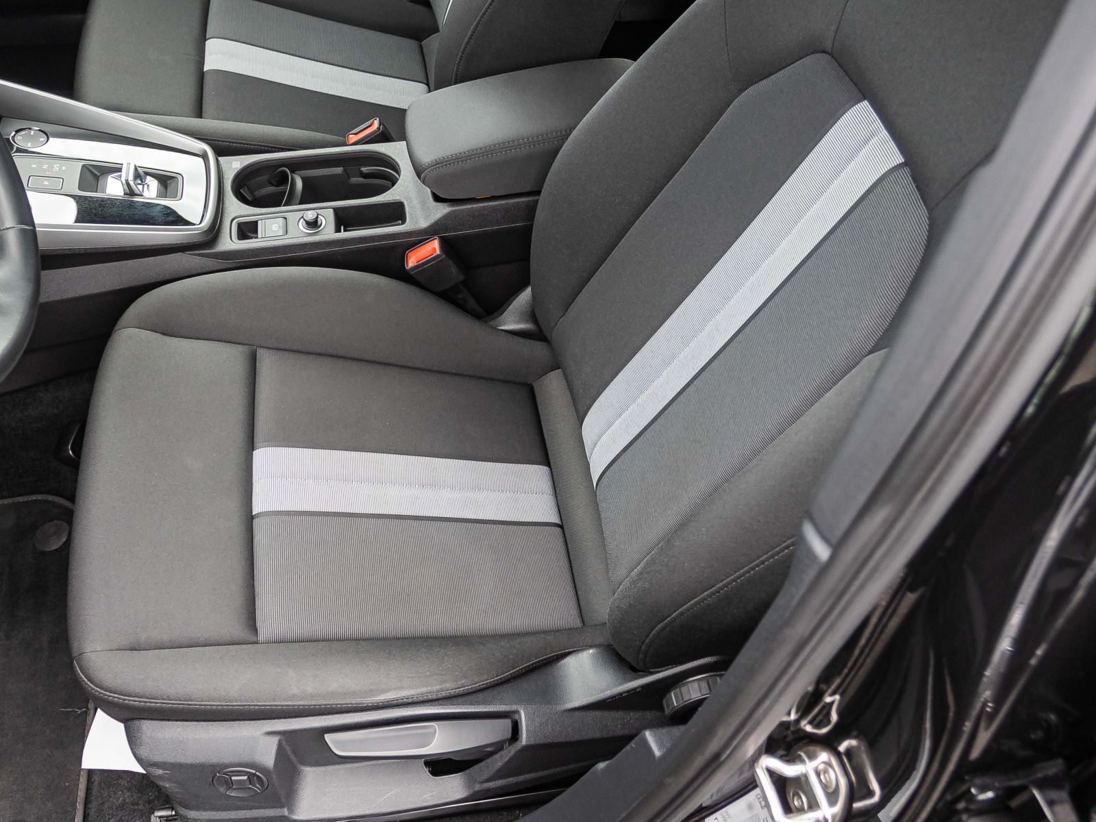 Audi A3 Limousine advanced 30TFSI Stronic Navi ACC