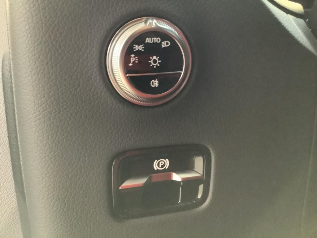 Mercedes-Benz GLC 300 de 4M AMG - Samsaru's Car Outlet