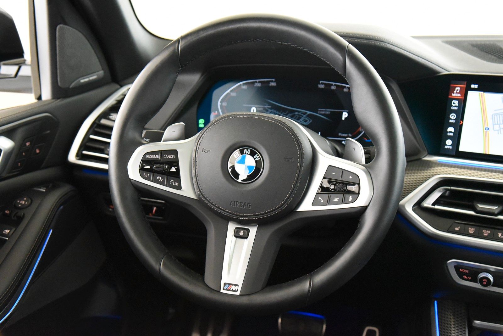 BMW X5 xDrive30d M Sport DriveAss Pano AHK Sthzg LED