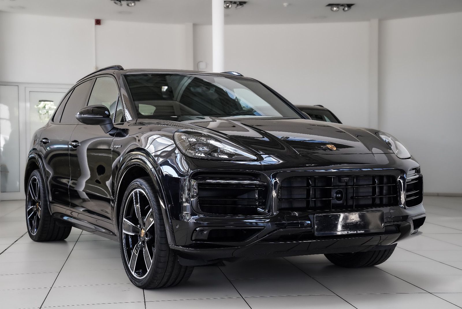 Porsche Cayenne E-Hybrid SportDesign Pano Burmester® 3D