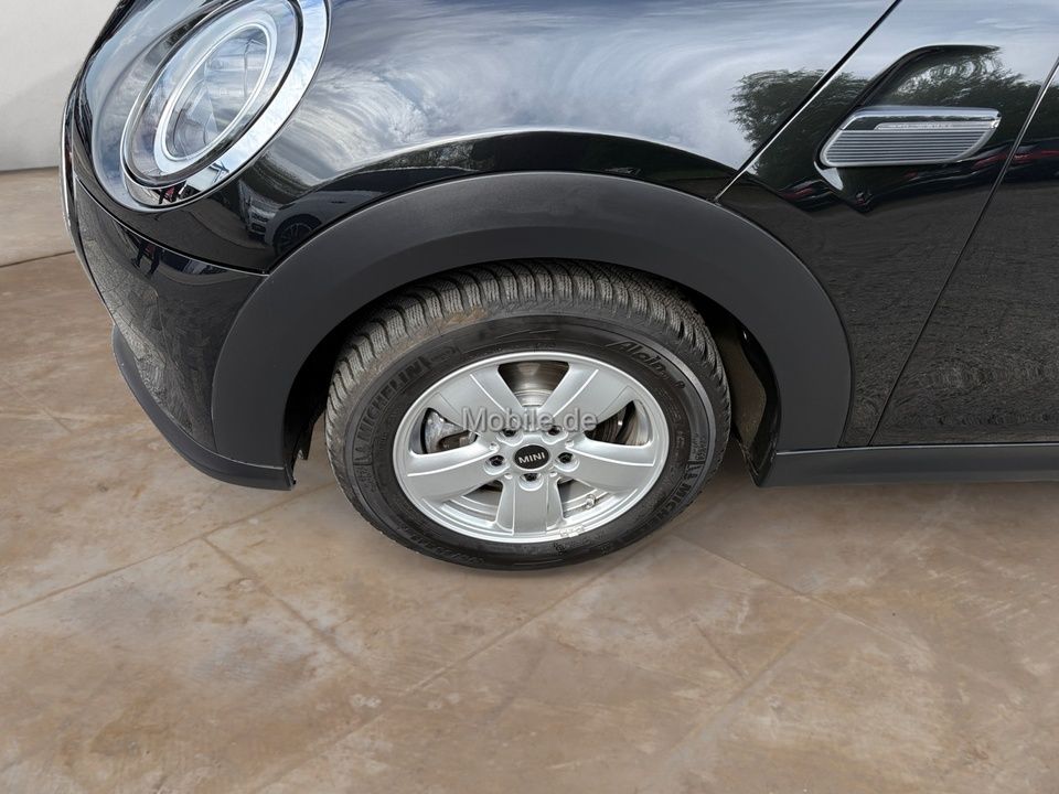 MINI Cooper Classic - Samsaru's Car Outlet
