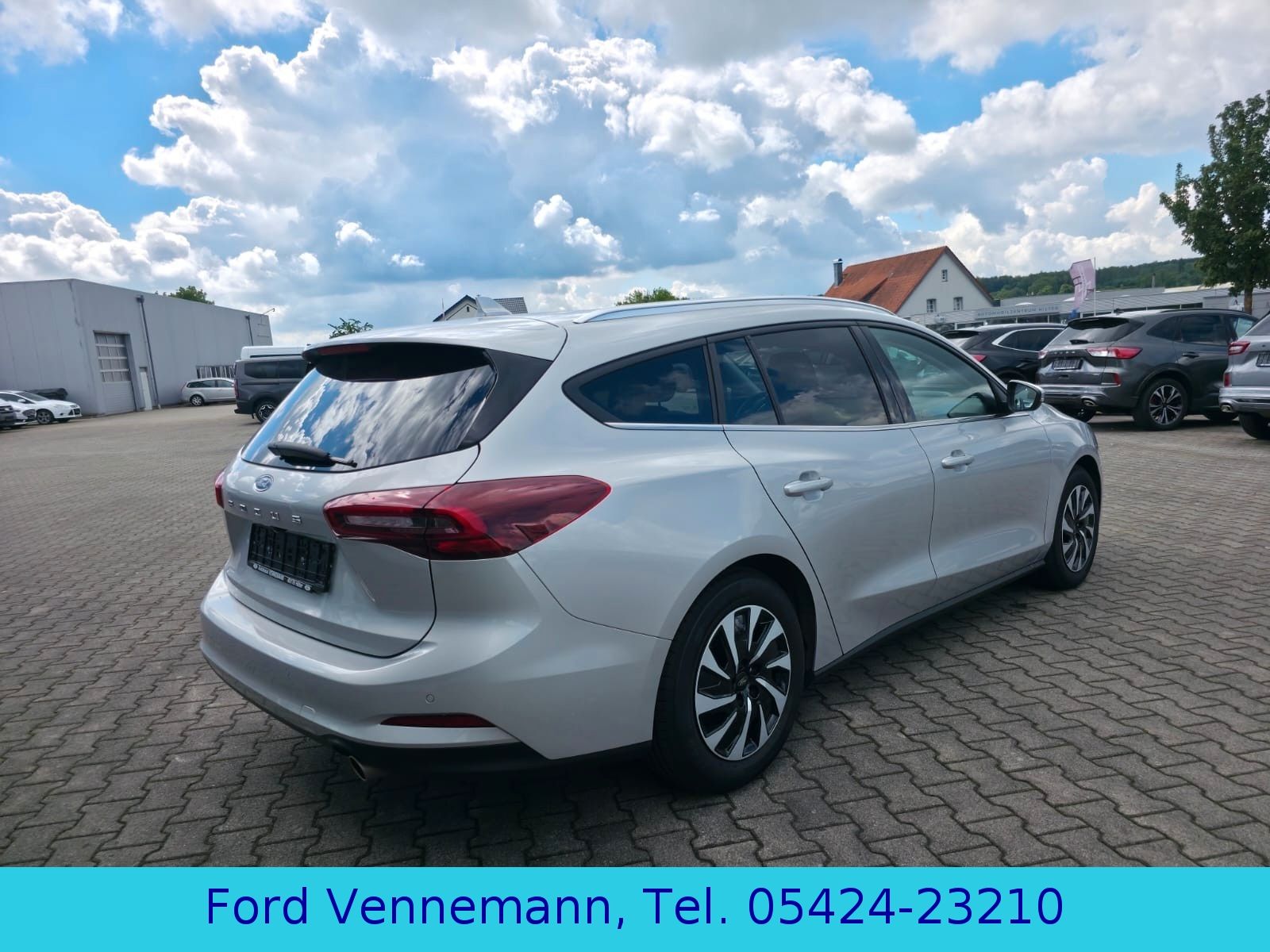 Ford Focus 1.0 EB Turnier Titanium X*iACC*TWA*4J.FGS*