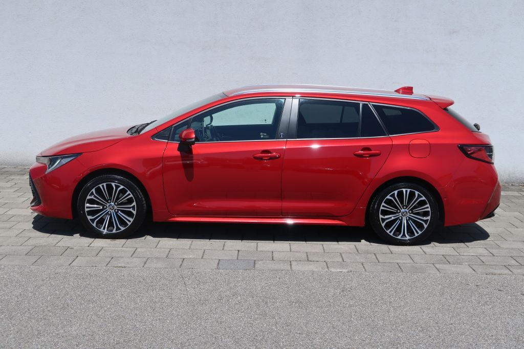 Toyota Corolla 2.0 Hybrid Touring S - Samsaru's Car Outlet