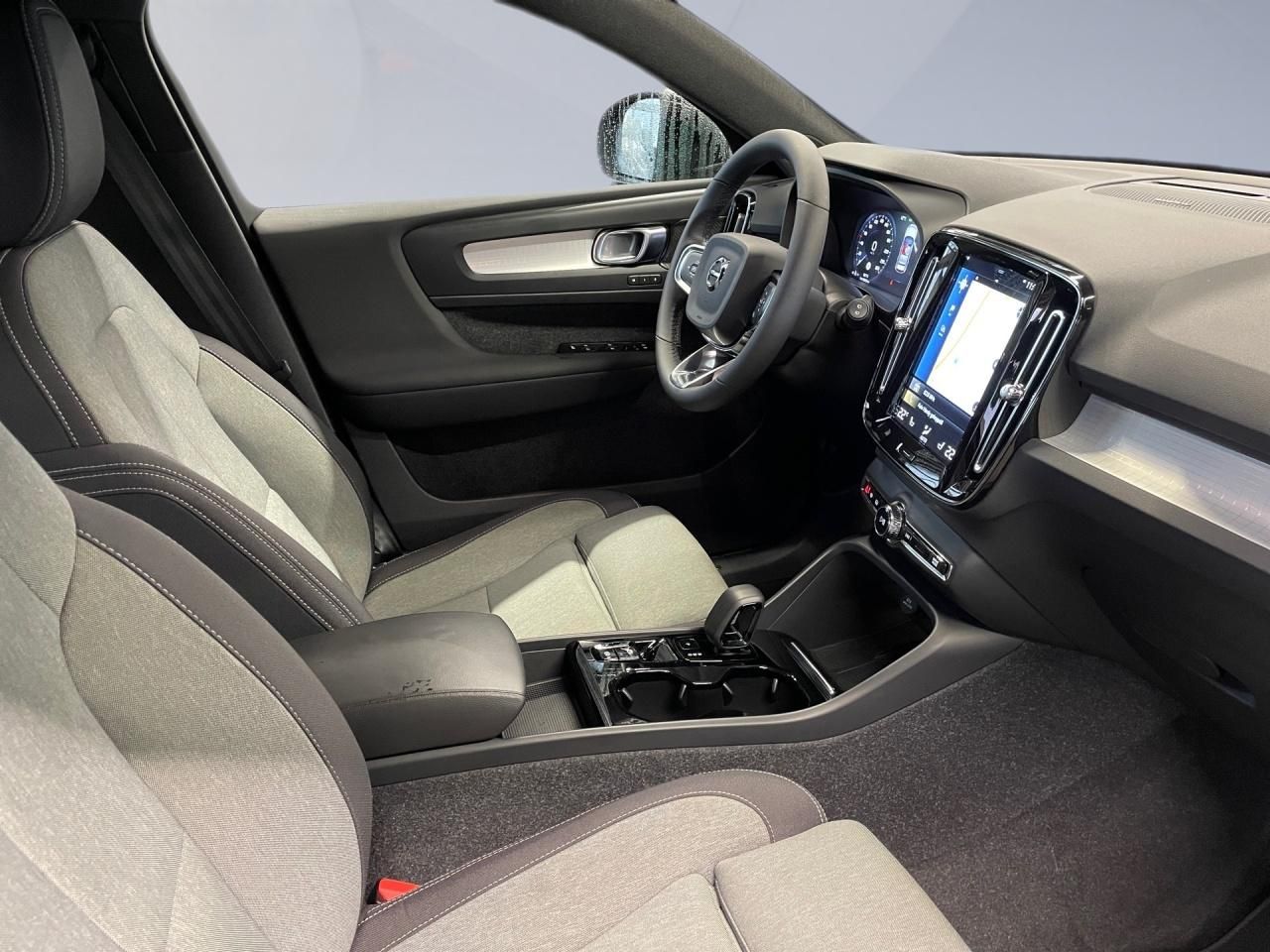 Volvo XC 40 T4 2WD Plus Bright Plug-In NAVI+LED+AHK