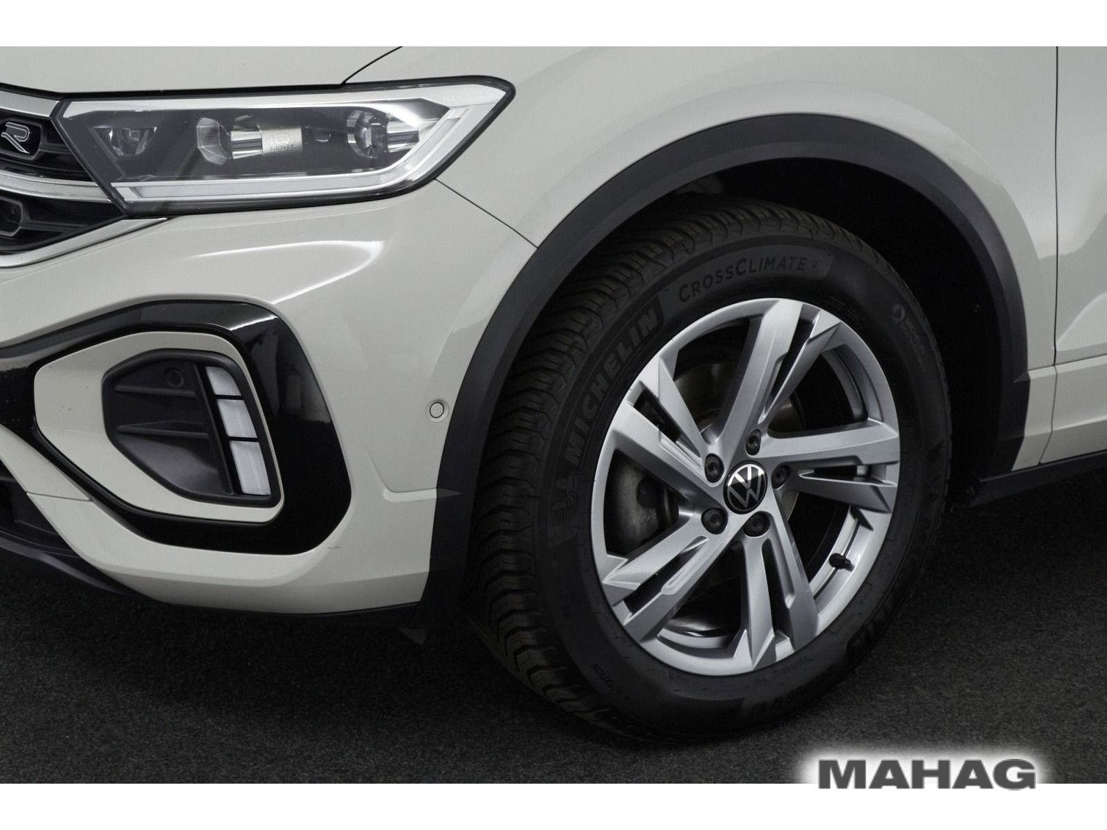 Volkswagen T-ROC 1.5 TSI R-Line - Samsaru's Car Outlet