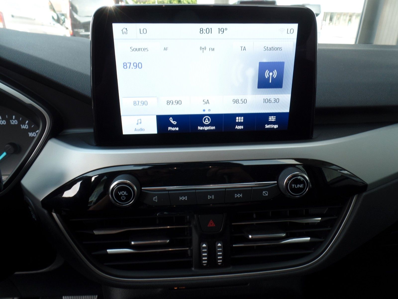 Ford Kuga 2.0l - Samsaru's Car Outlet