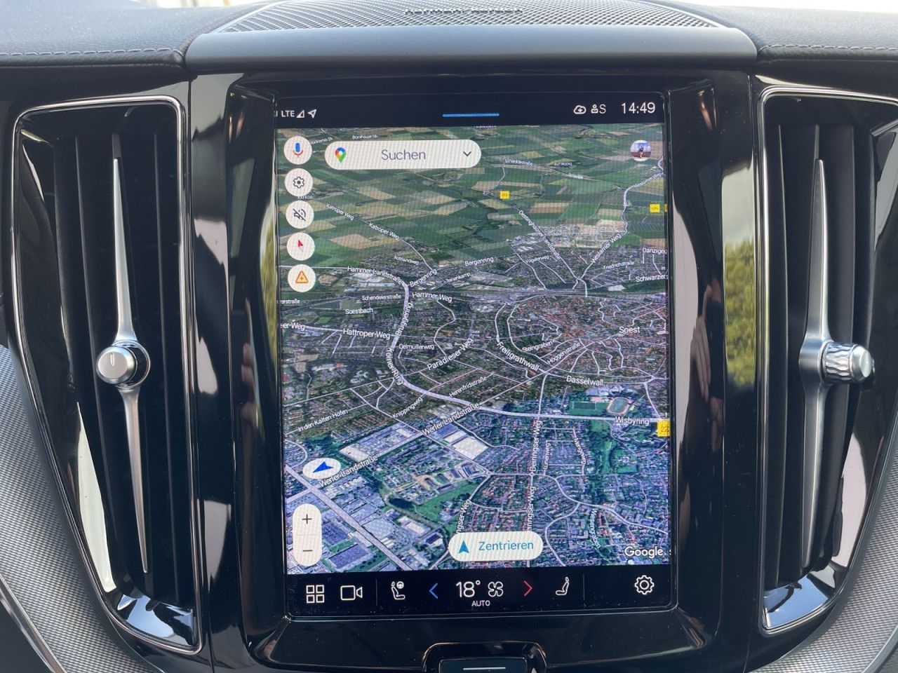 Volvo XC60 B5 AWD Ultimate Dark AHK LED NAVI 20LM HuD