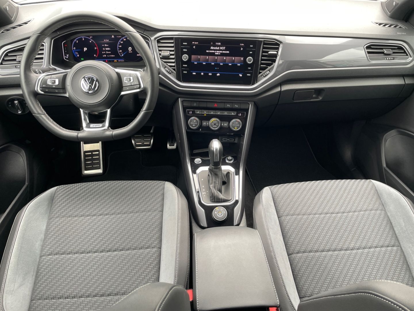 Volkswagen T-Roc R-Line 2.0 TDI 4M DSG - Samsaru's Car Outlet