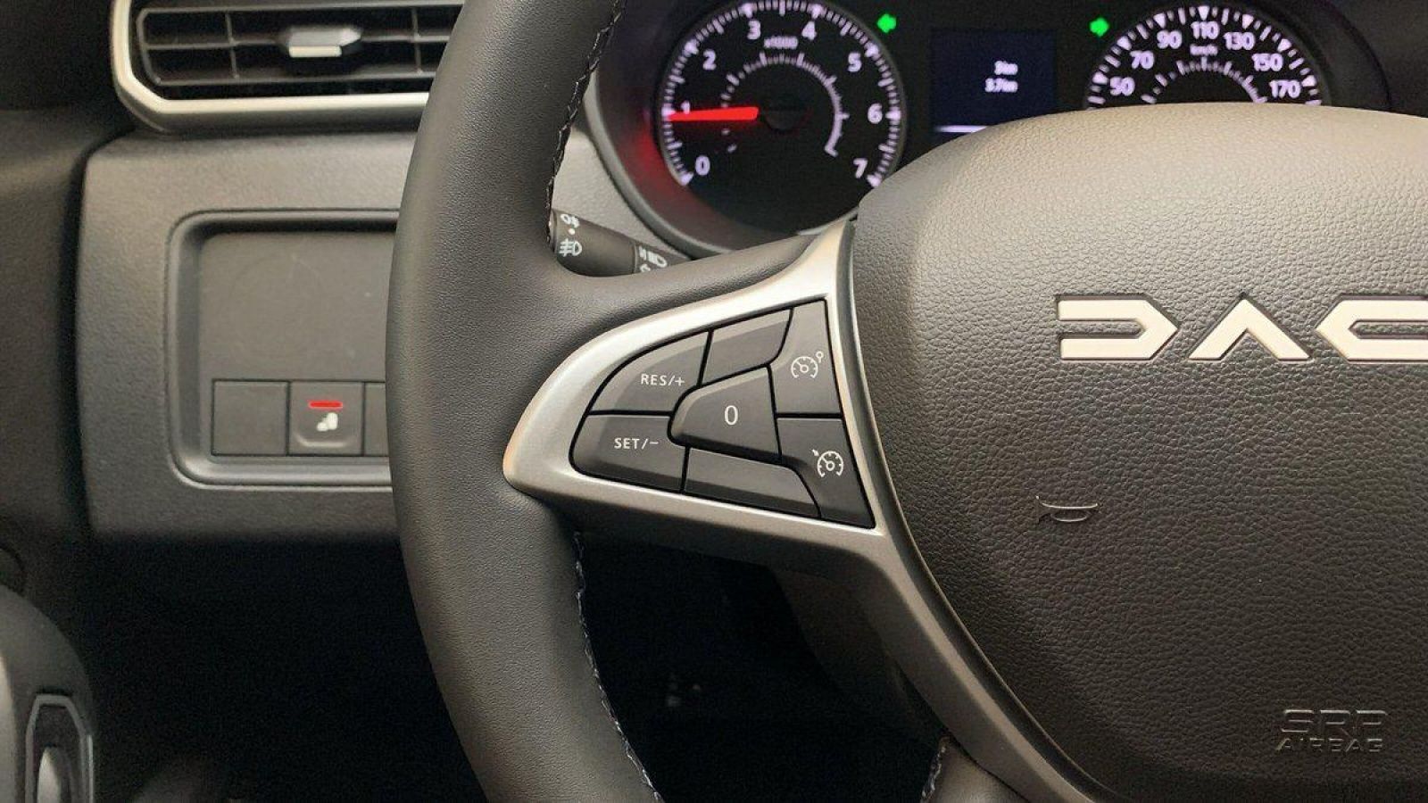 Dacia Duster JOURNEY TCe 150 EDC - Samsaru's Car Outlet