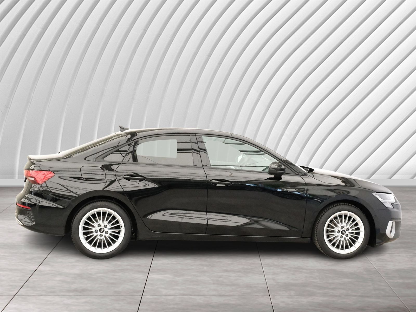 Audi A3 Limousine 30 TDI advanced - Samsaru's Car Outlet