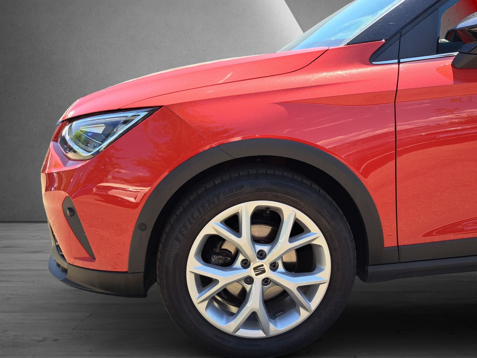 Seat Arona FR 1.5 TSI DSG AHK Navi Voll-LED PDC