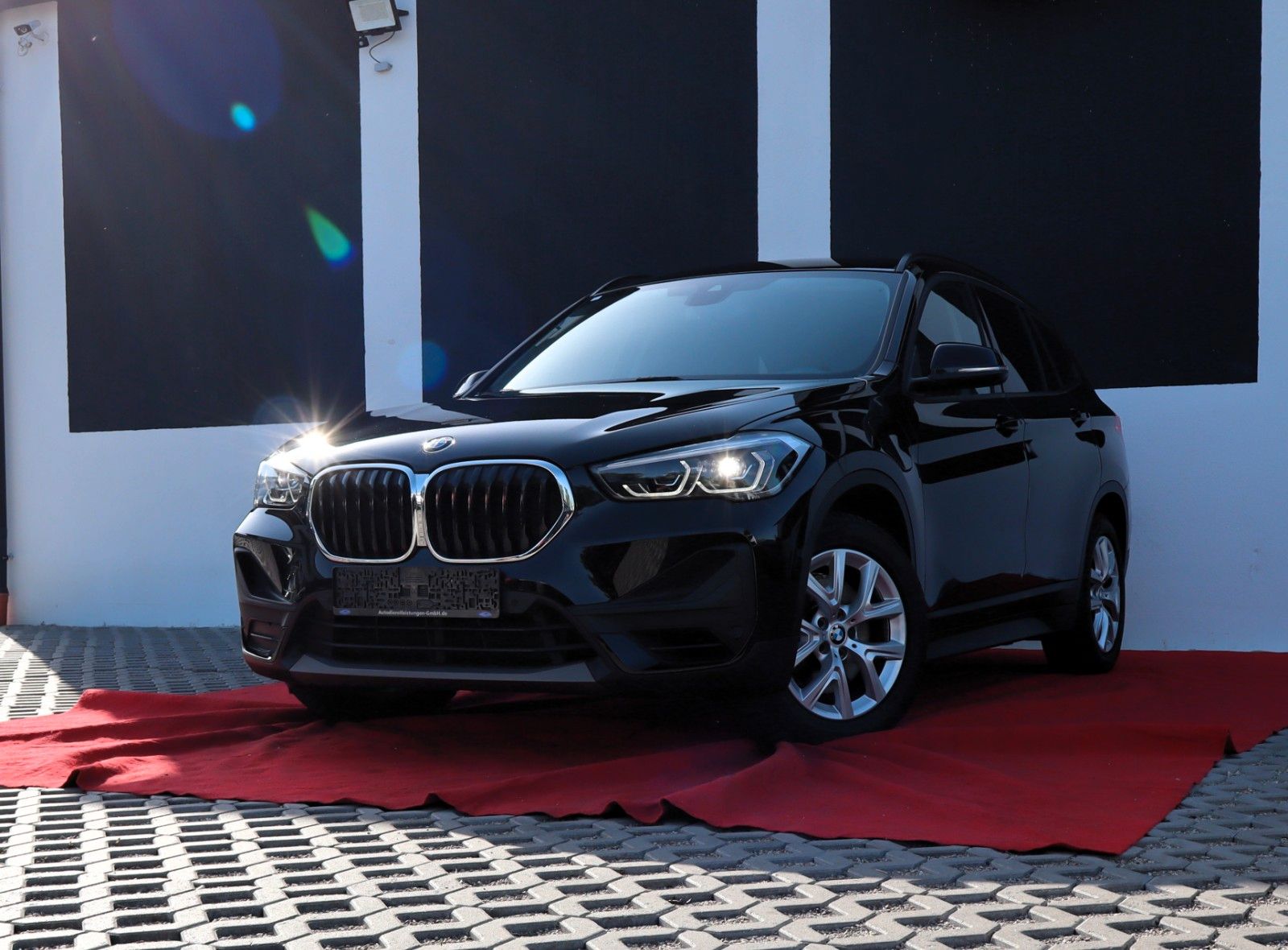 BMW X1 xDrive 25 e Advantage - Samsaru's Car Outlet